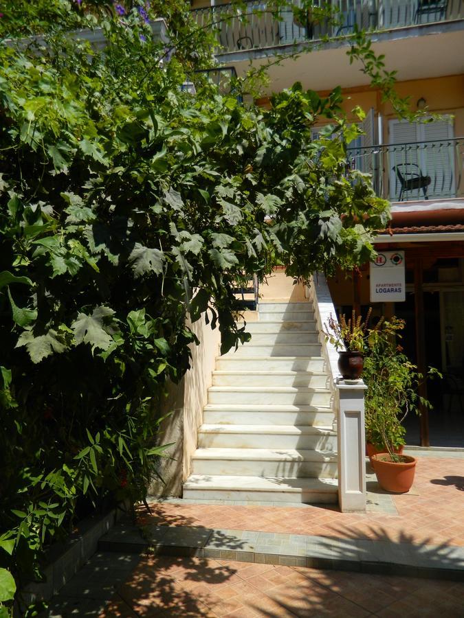 Logara'S Apartments Agia Efimia Buitenkant foto